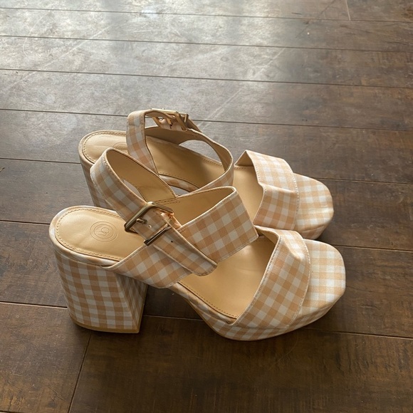 Urban outfitters Rachel Gingham strappy platform heels - Picture 14 of 14